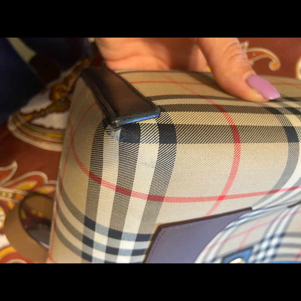 Burberry handbag - Picture 7 of 13
